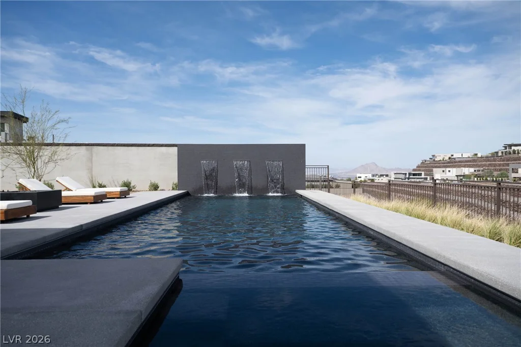 10 Sanctuary Peak, Henderson, NV 89012