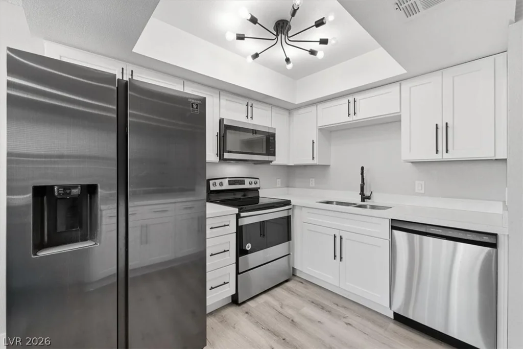 1616 Burningwood, Las Vegas, NV 89108