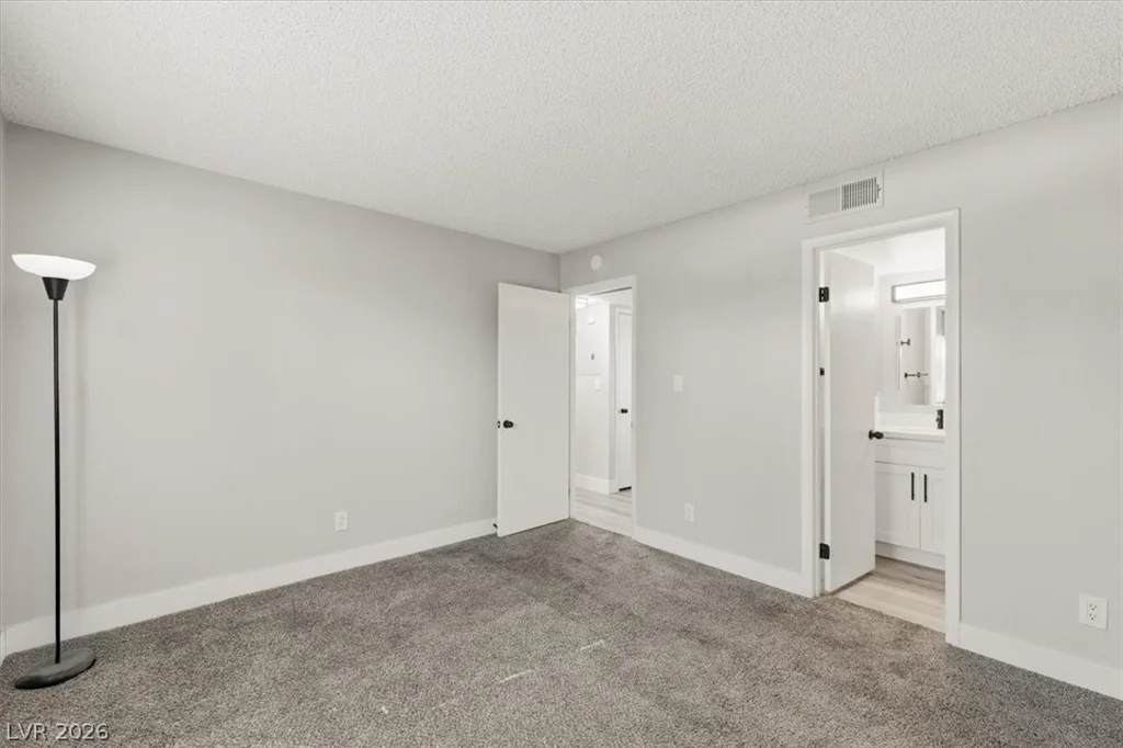 1616 Burningwood, Las Vegas, NV 89108
