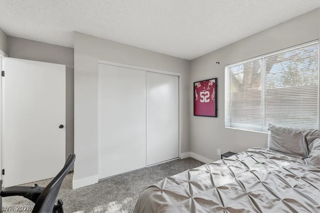 1616 Burningwood, Las Vegas, NV 89108
