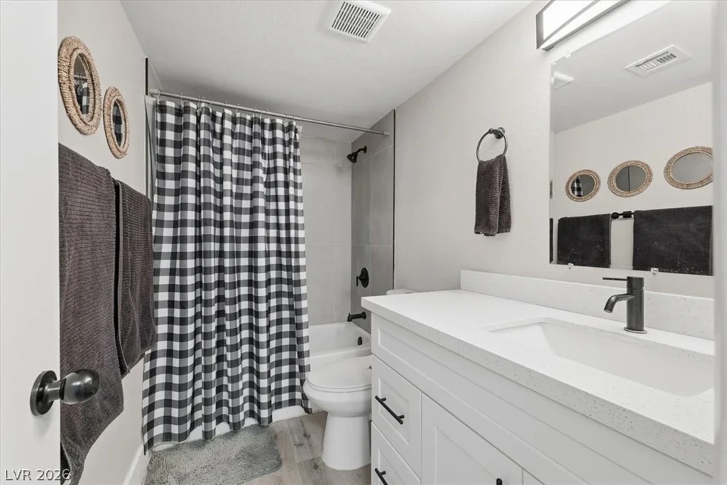 1616 Burningwood, Las Vegas, NV 89108