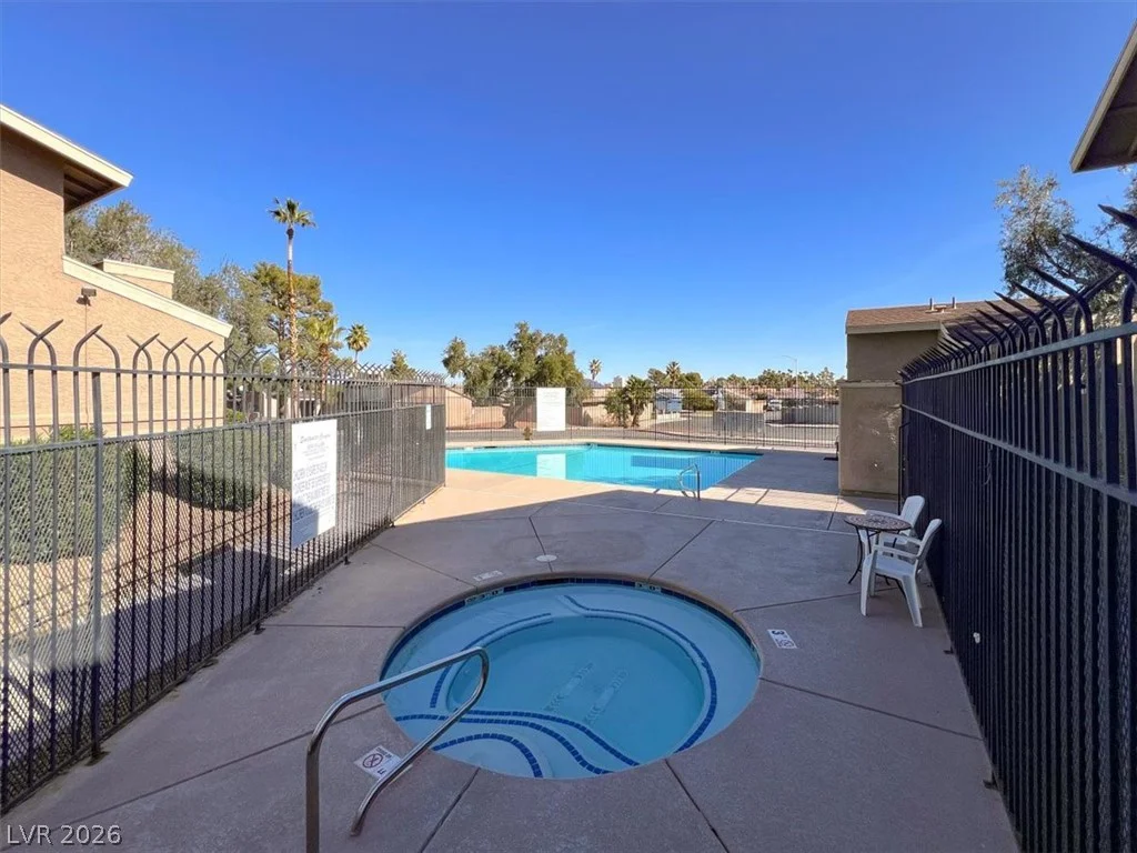 1616 Burningwood, Las Vegas, NV 89108