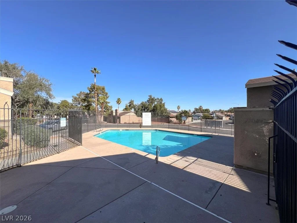 1616 Burningwood, Las Vegas, NV 89108