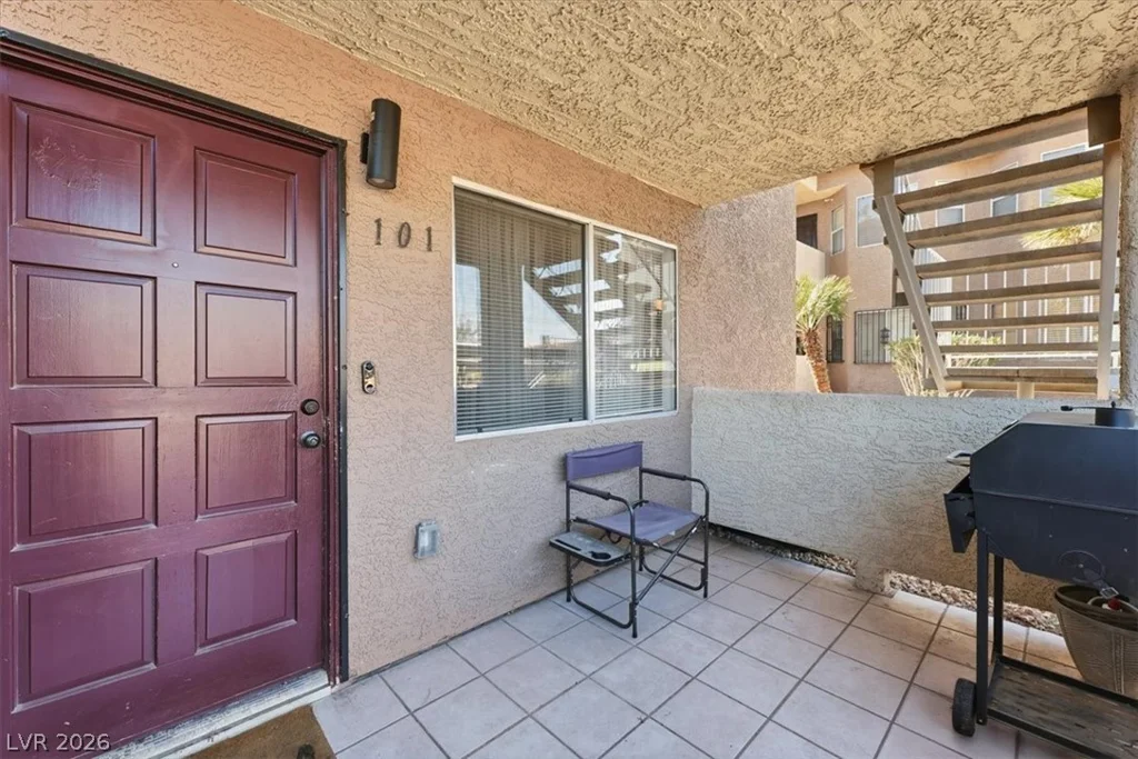 1616 Burningwood, Las Vegas, NV 89108