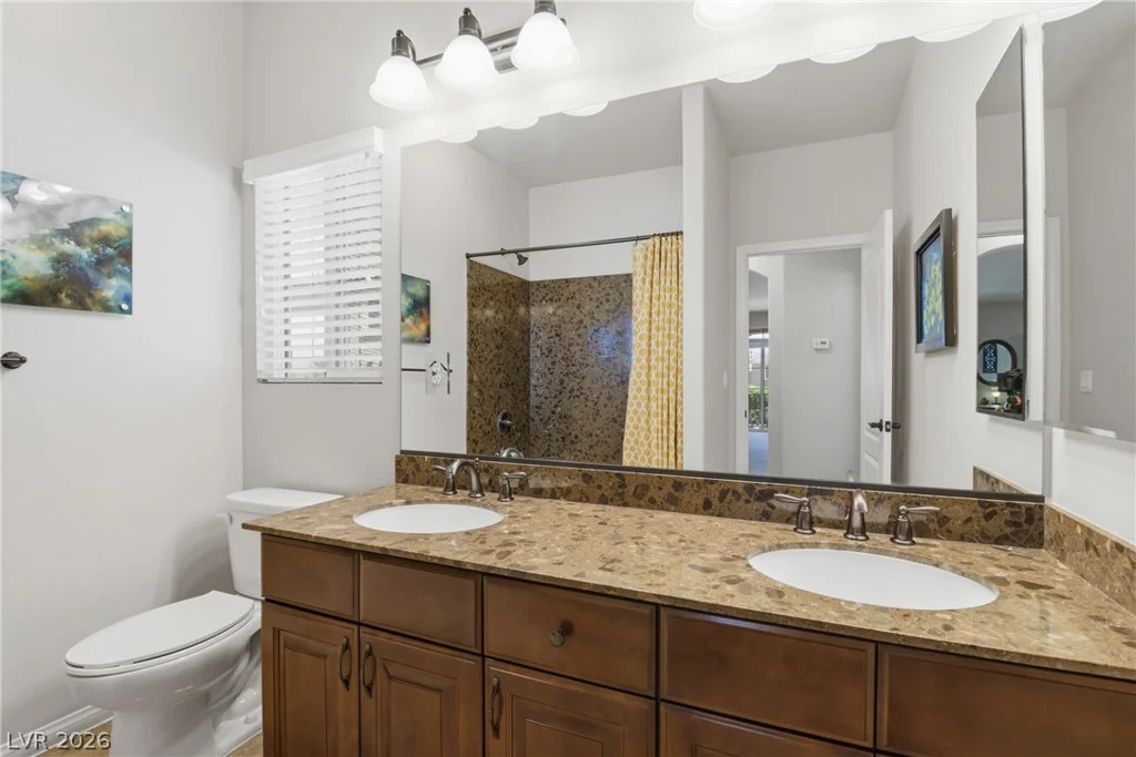 7258 Shannon Ridge, Las Vegas, NV 89118