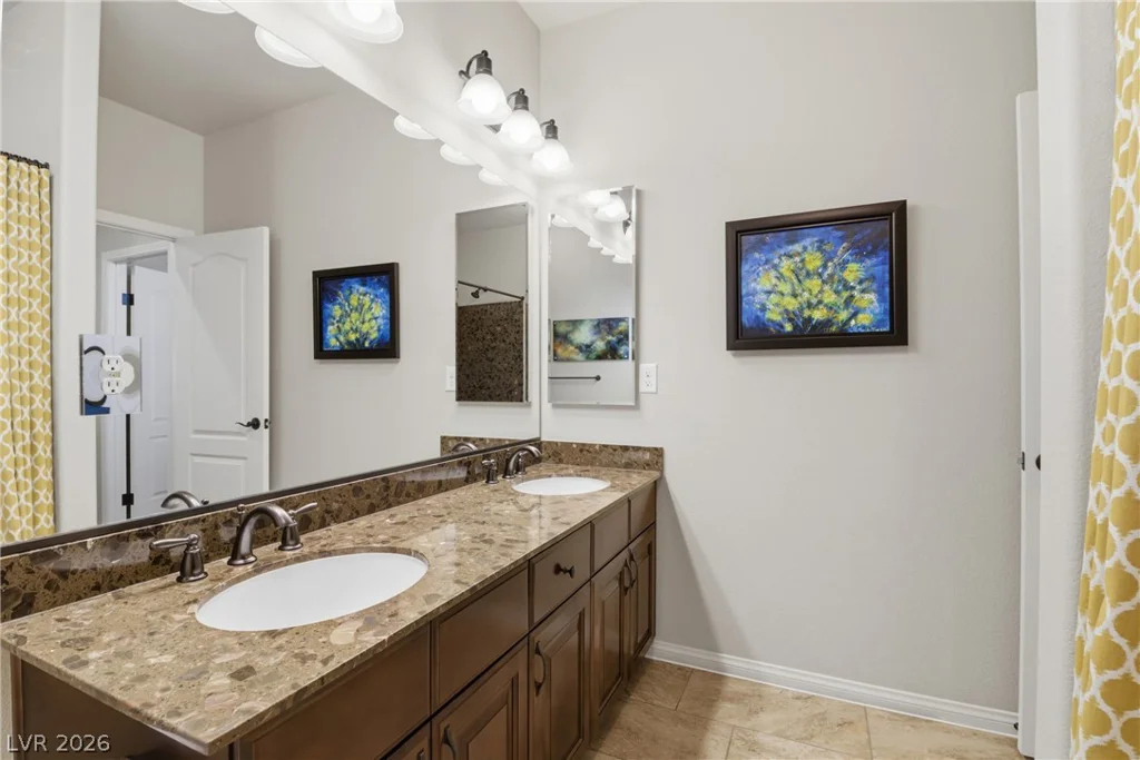 7258 Shannon Ridge, Las Vegas, NV 89118