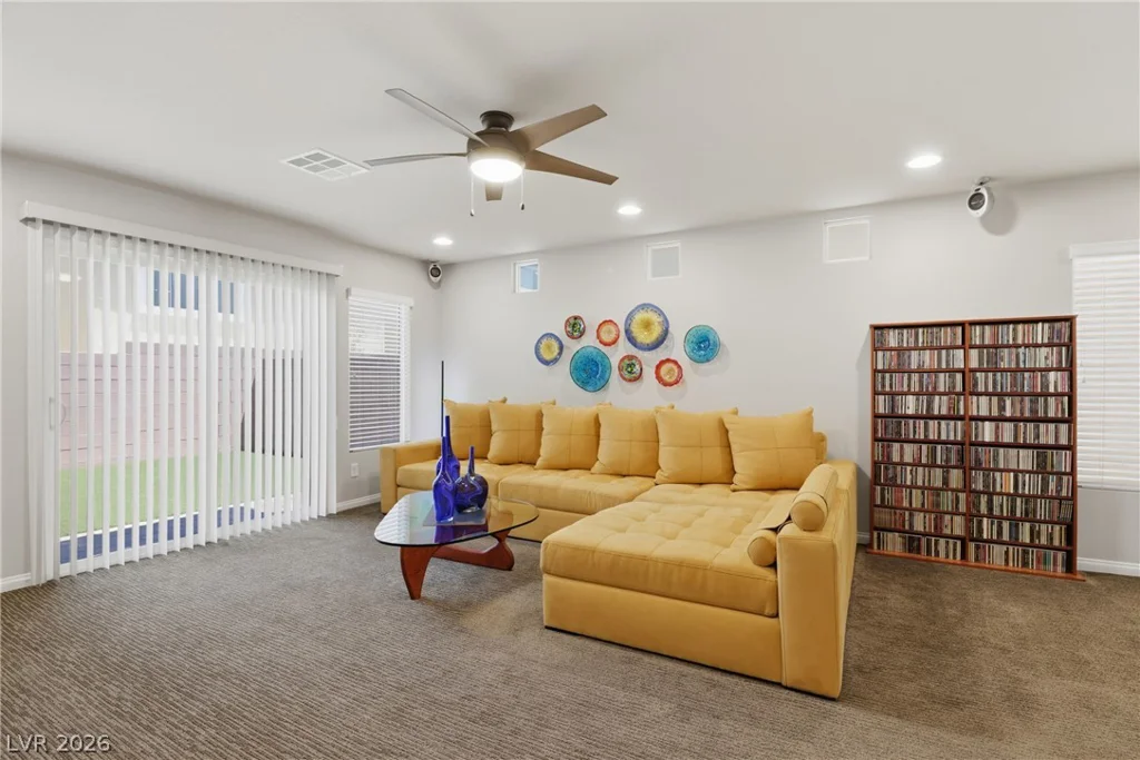 7258 Shannon Ridge, Las Vegas, NV 89118