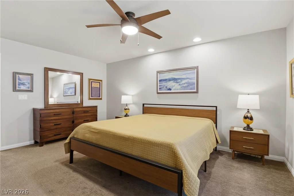 7258 Shannon Ridge, Las Vegas, NV 89118