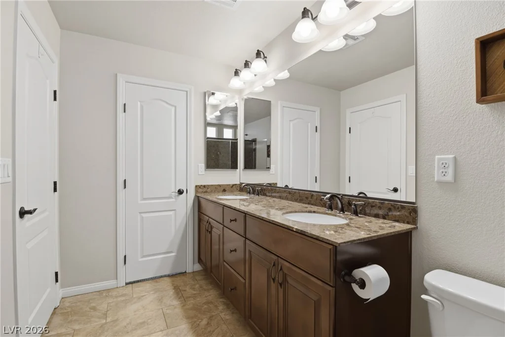 7258 Shannon Ridge, Las Vegas, NV 89118