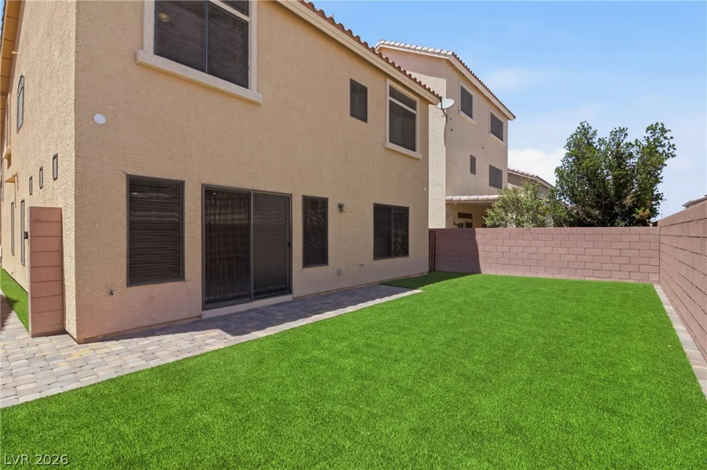 7258 Shannon Ridge, Las Vegas, NV 89118