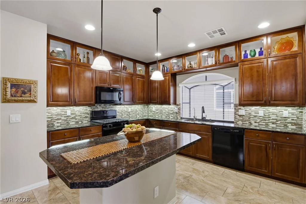 7258 Shannon Ridge, Las Vegas, NV 89118