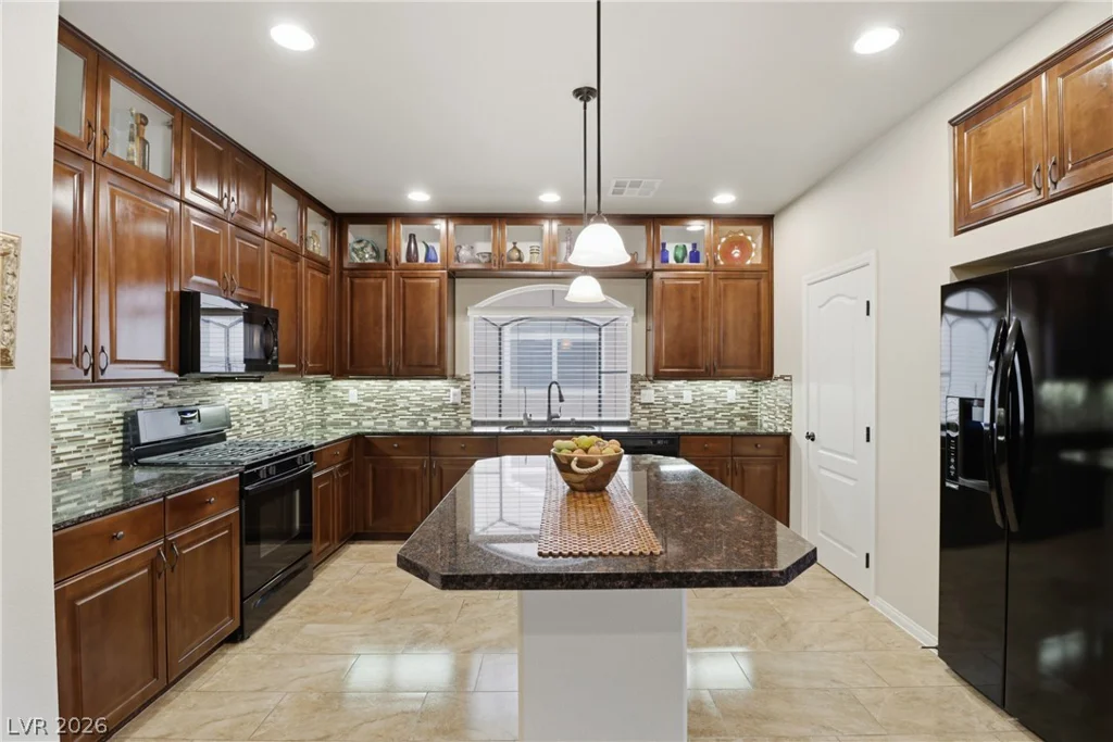 7258 Shannon Ridge, Las Vegas, NV 89118