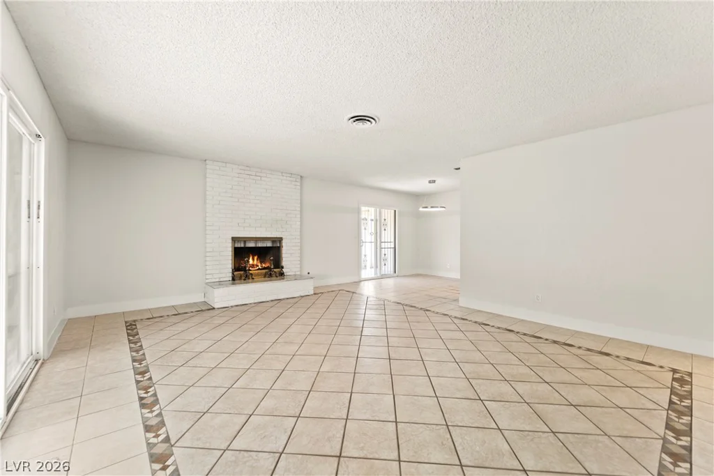 4398 Greenhill, Las Vegas, NV 89121