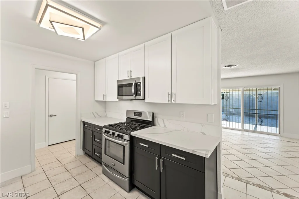4398 Greenhill, Las Vegas, NV 89121