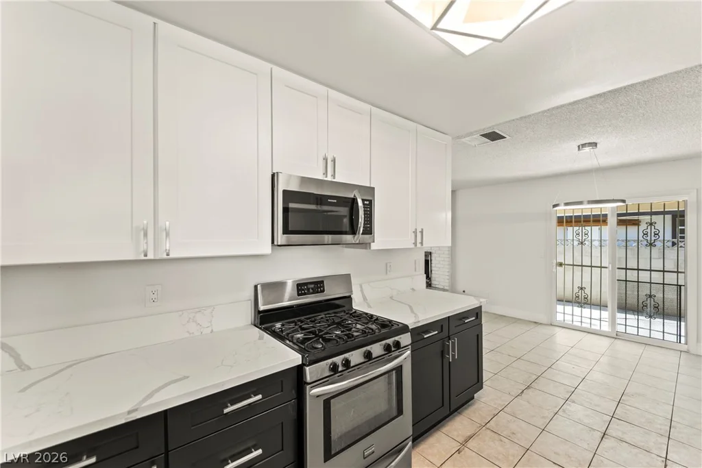 4398 Greenhill, Las Vegas, NV 89121