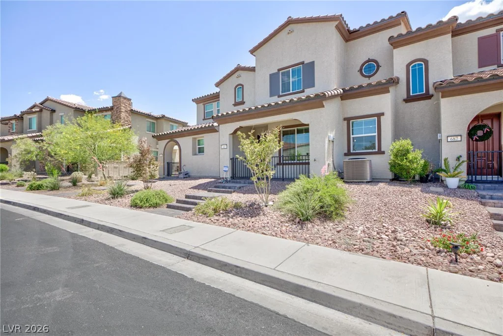 685 Omaggio, Henderson, NV 89011