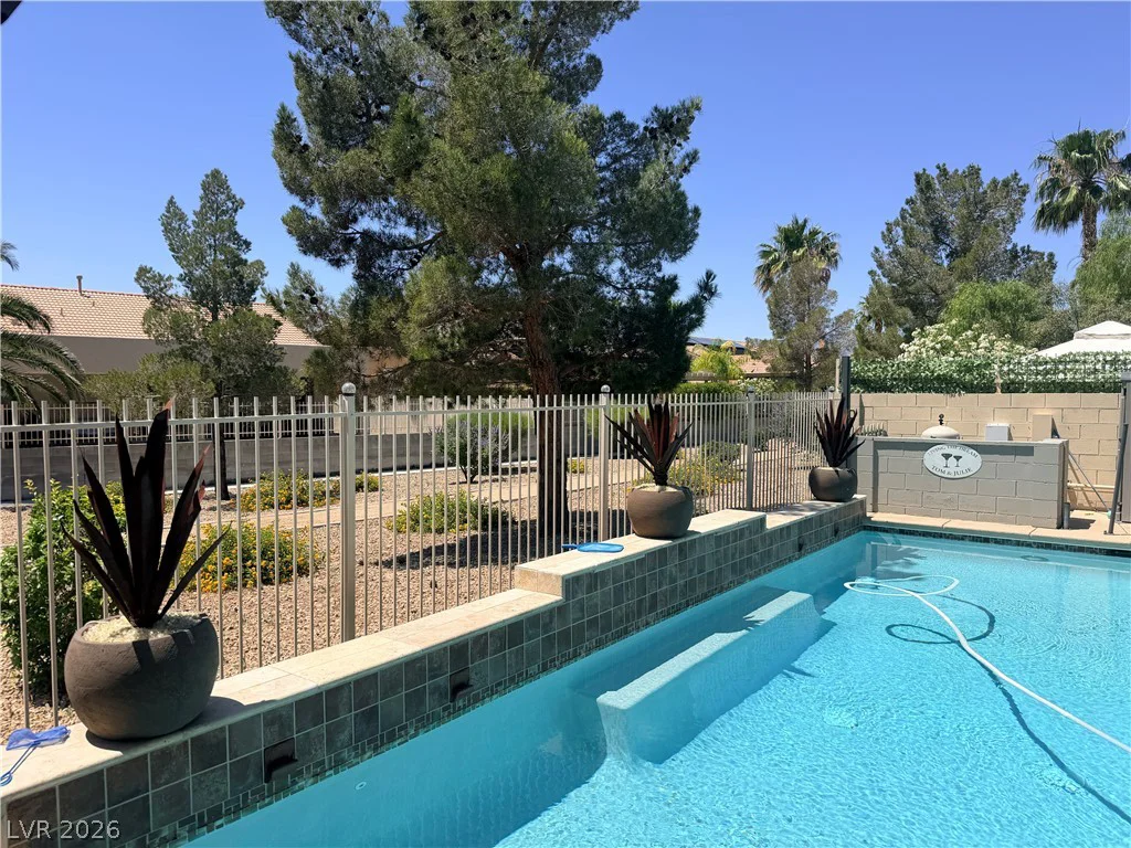 4937 Wayfaring Tree, Las Vegas, NV 89131