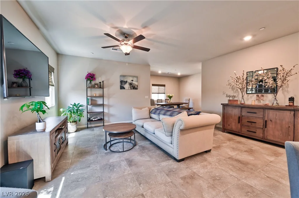 10095 Sequoia Falls, Las Vegas, NV 89149