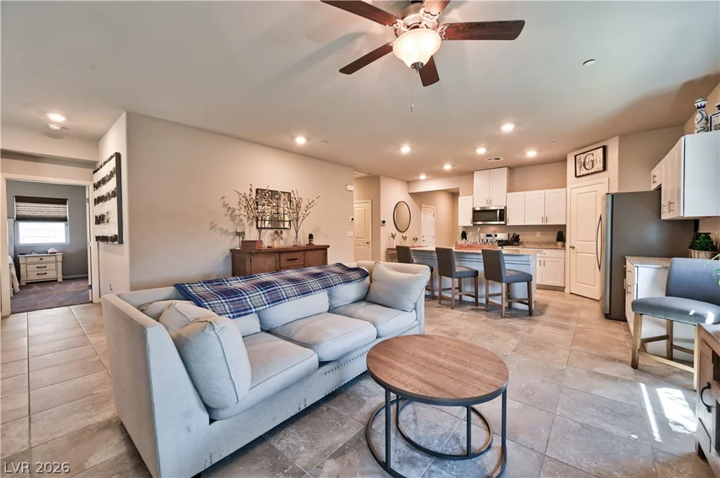 10095 Sequoia Falls, Las Vegas, NV 89149