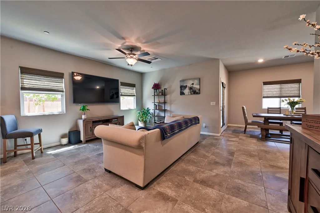 10095 Sequoia Falls, Las Vegas, NV 89149