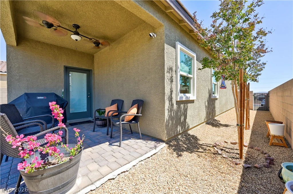 10095 Sequoia Falls, Las Vegas, NV 89149
