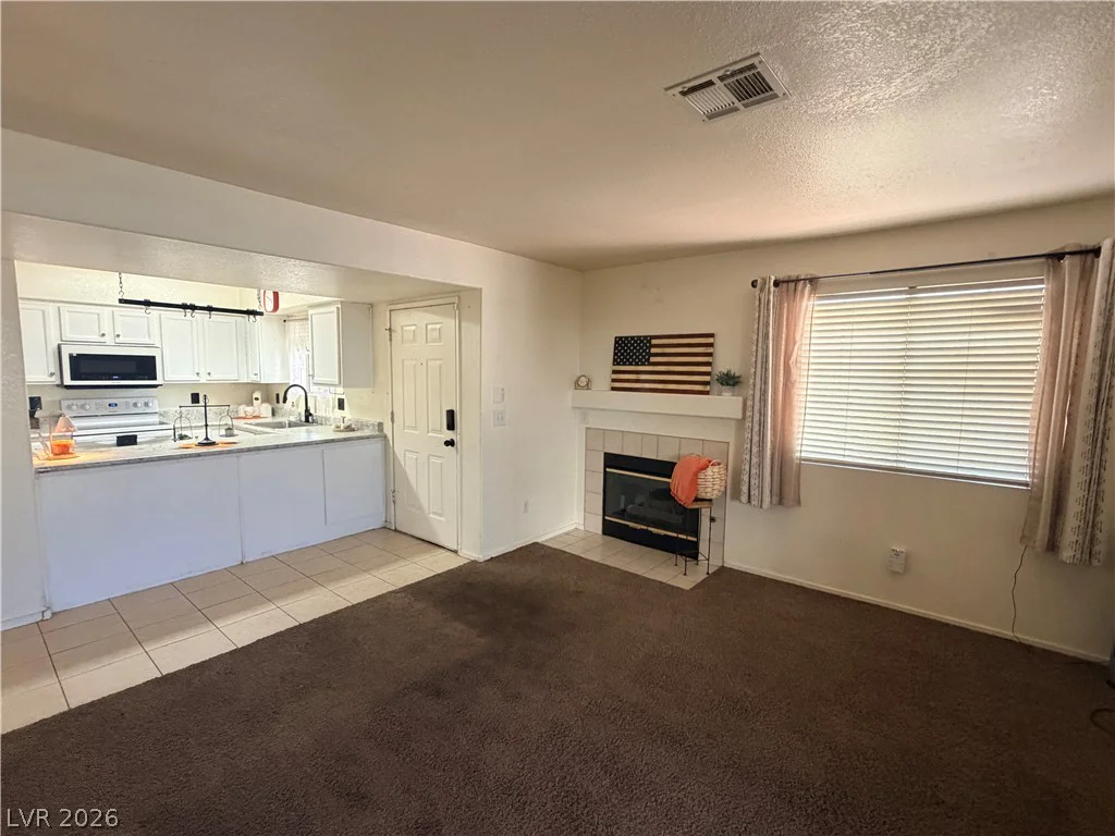 2725 Nellis, Las Vegas, NV 89121