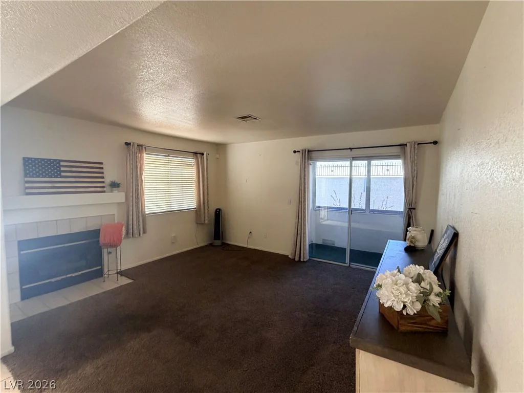 2725 Nellis, Las Vegas, NV 89121