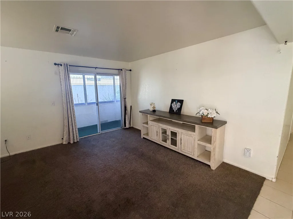 2725 Nellis, Las Vegas, NV 89121