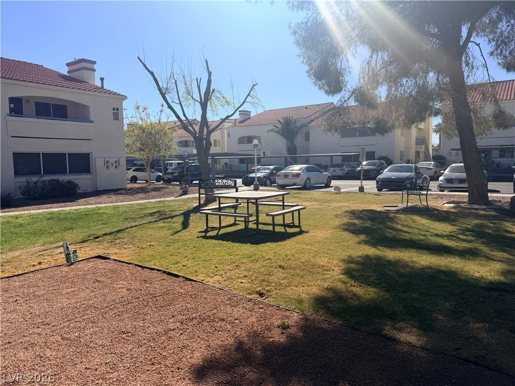2725 Nellis, Las Vegas, NV 89121