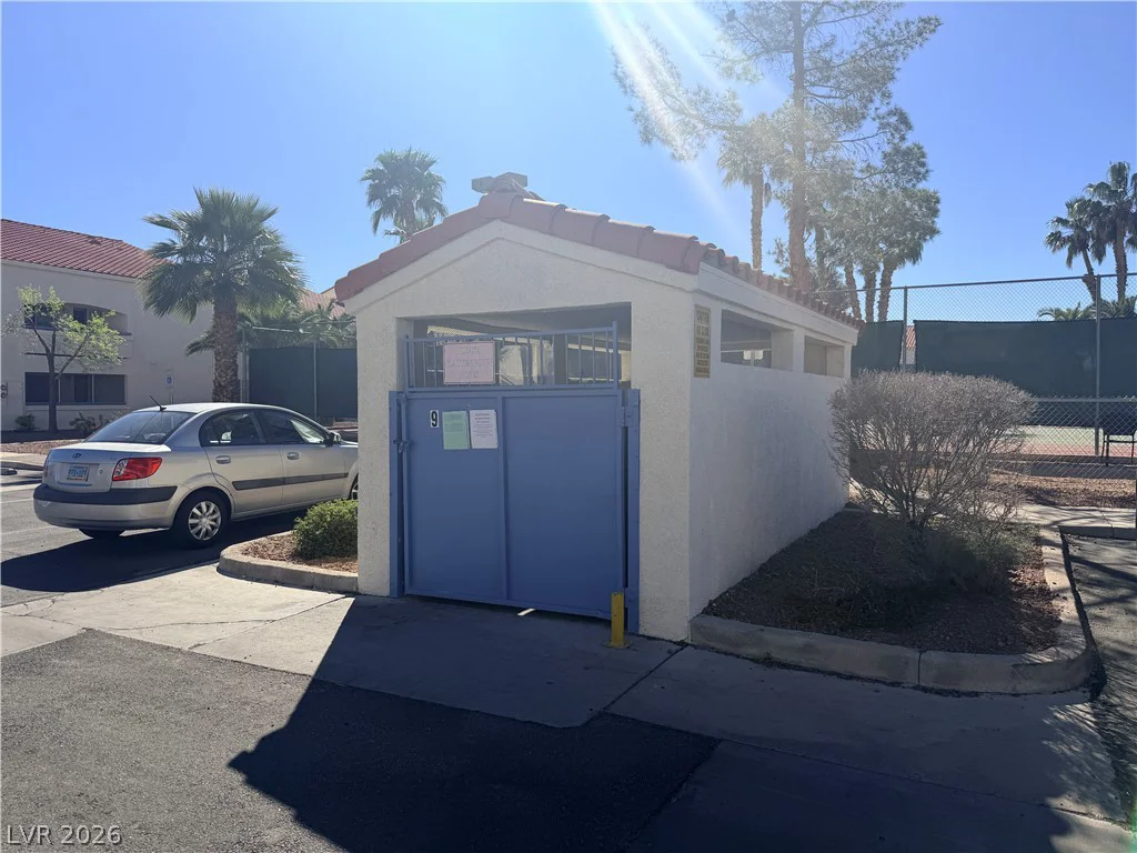 2725 Nellis, Las Vegas, NV 89121