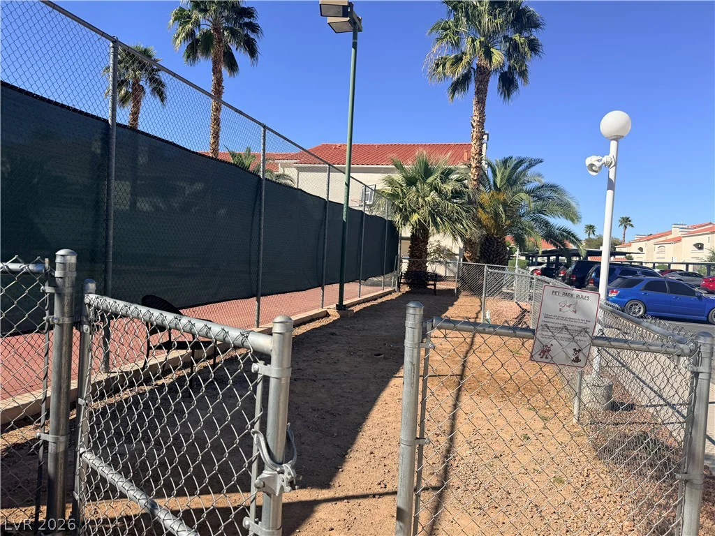 2725 Nellis, Las Vegas, NV 89121