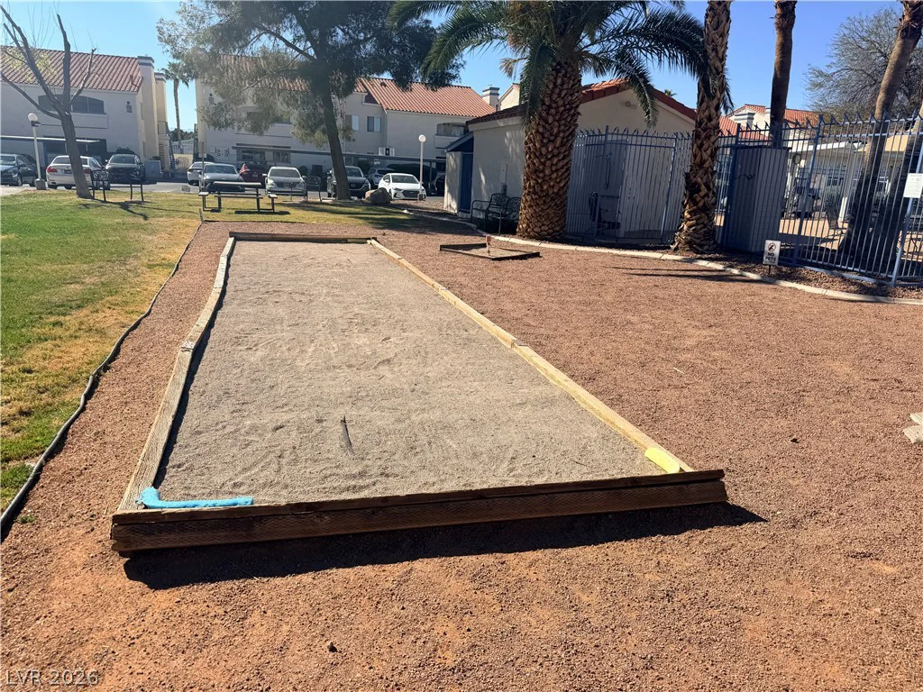 2725 Nellis, Las Vegas, NV 89121