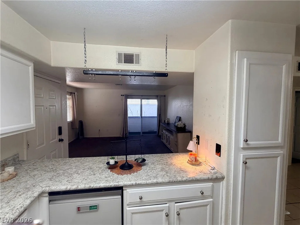 2725 Nellis, Las Vegas, NV 89121