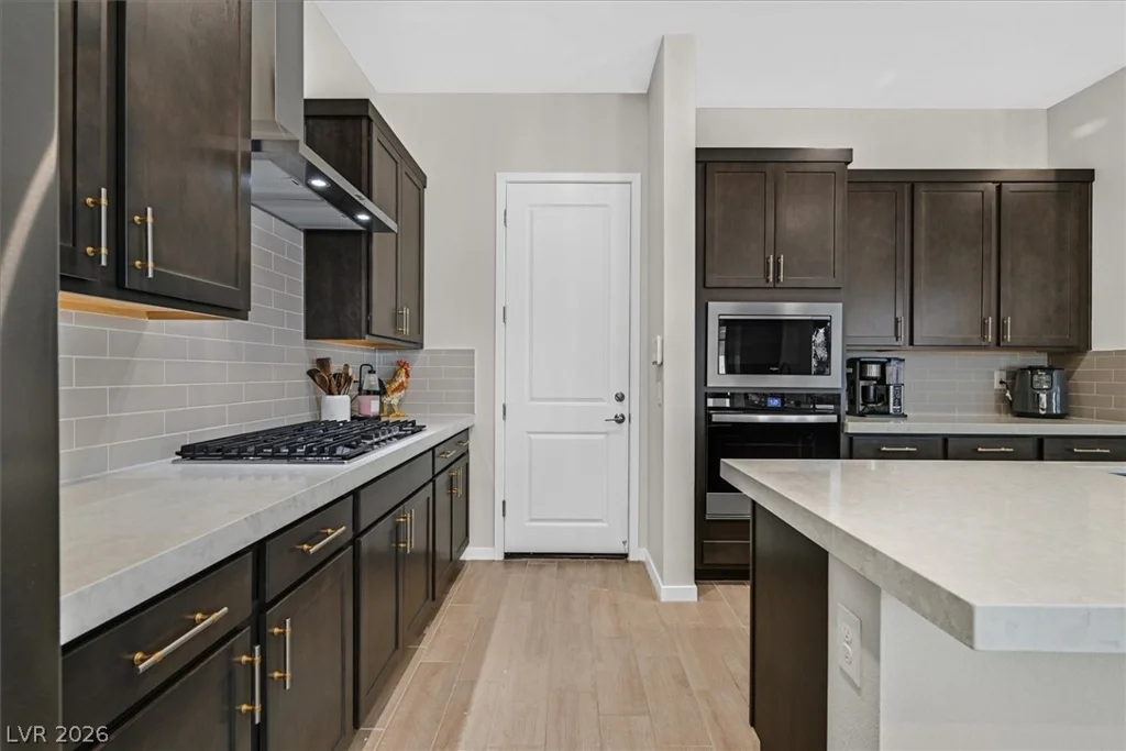 834 Eaton Falls, Henderson, NV 89011