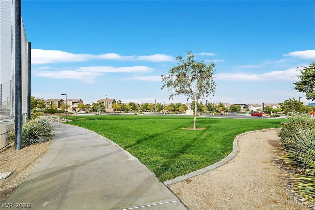 834 Eaton Falls, Henderson, NV 89011