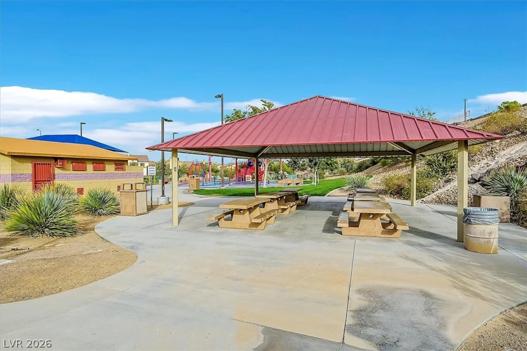 834 Eaton Falls, Henderson, NV 89011