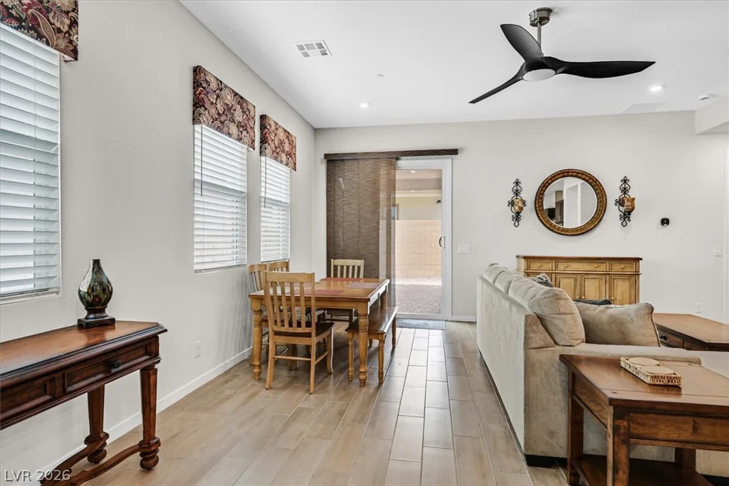834 Eaton Falls, Henderson, NV 89011