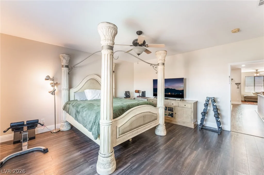 6432 Birdcall, North Las Vegas, NV 89084