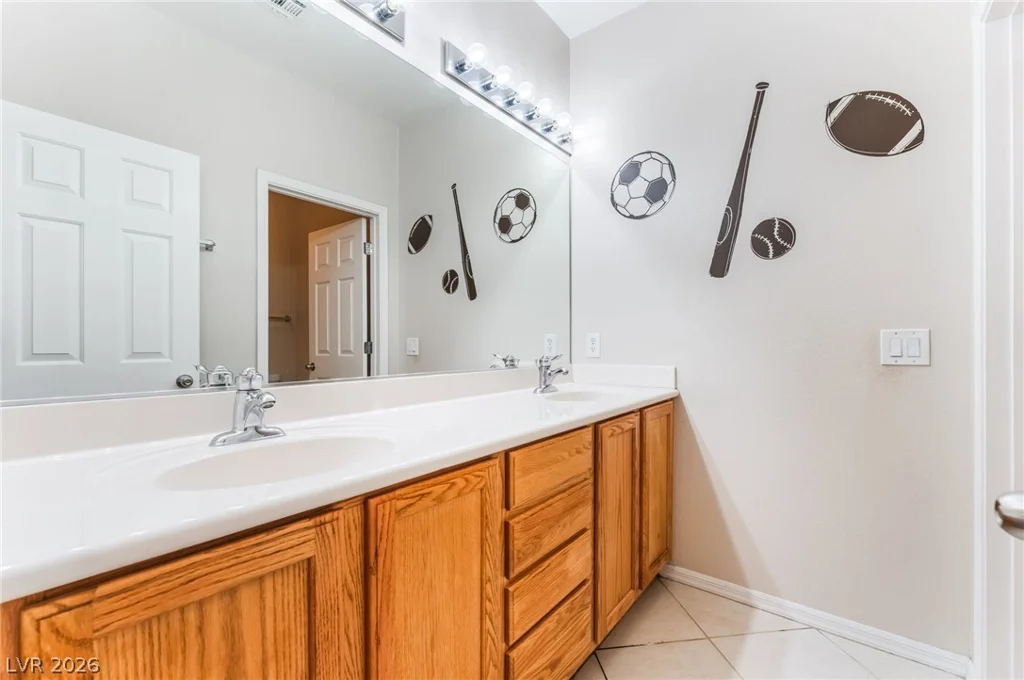 6432 Birdcall, North Las Vegas, NV 89084