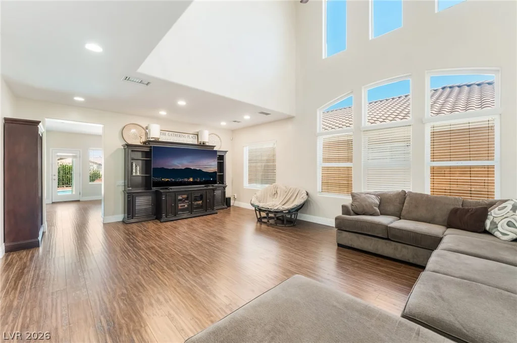 6432 Birdcall, North Las Vegas, NV 89084