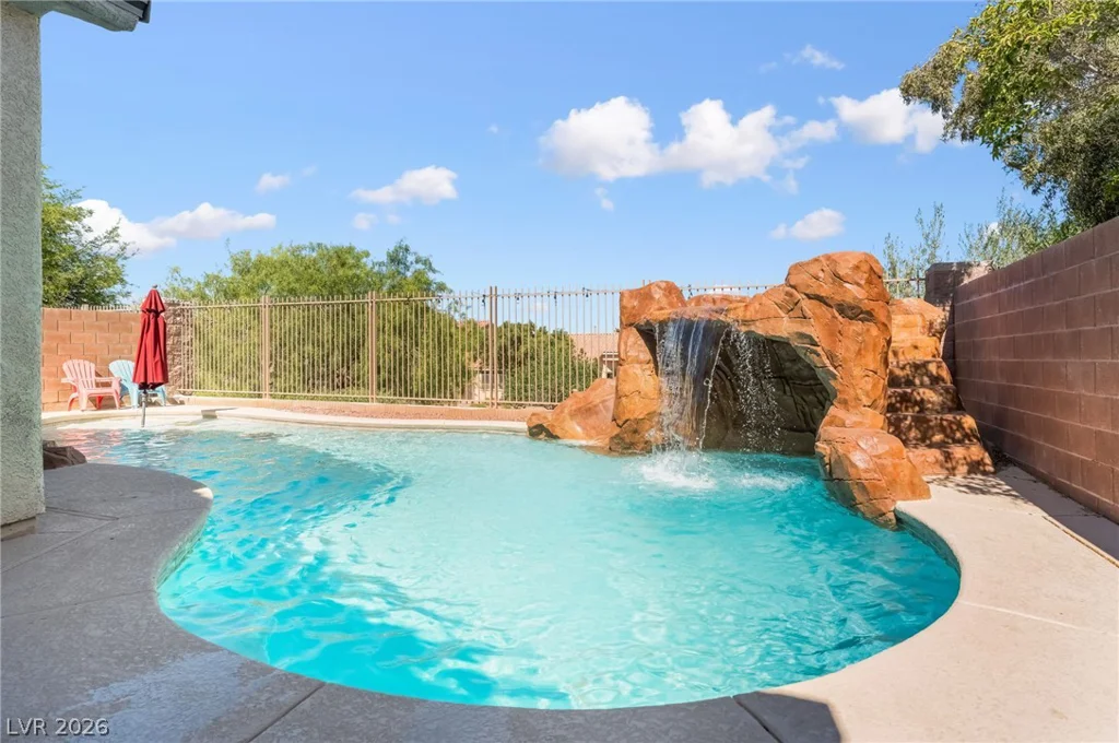 6432 Birdcall, North Las Vegas, NV 89084