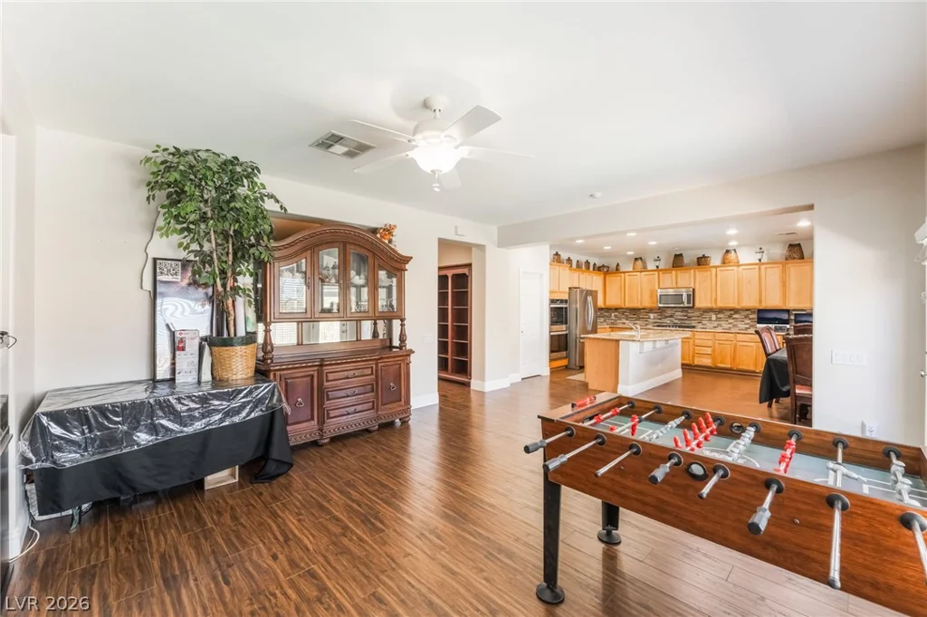 6432 Birdcall, North Las Vegas, NV 89084