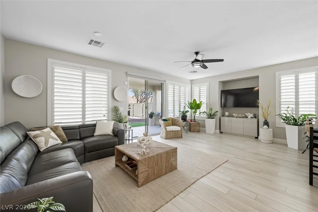 10232 Roma Madre, Las Vegas, NV 89135