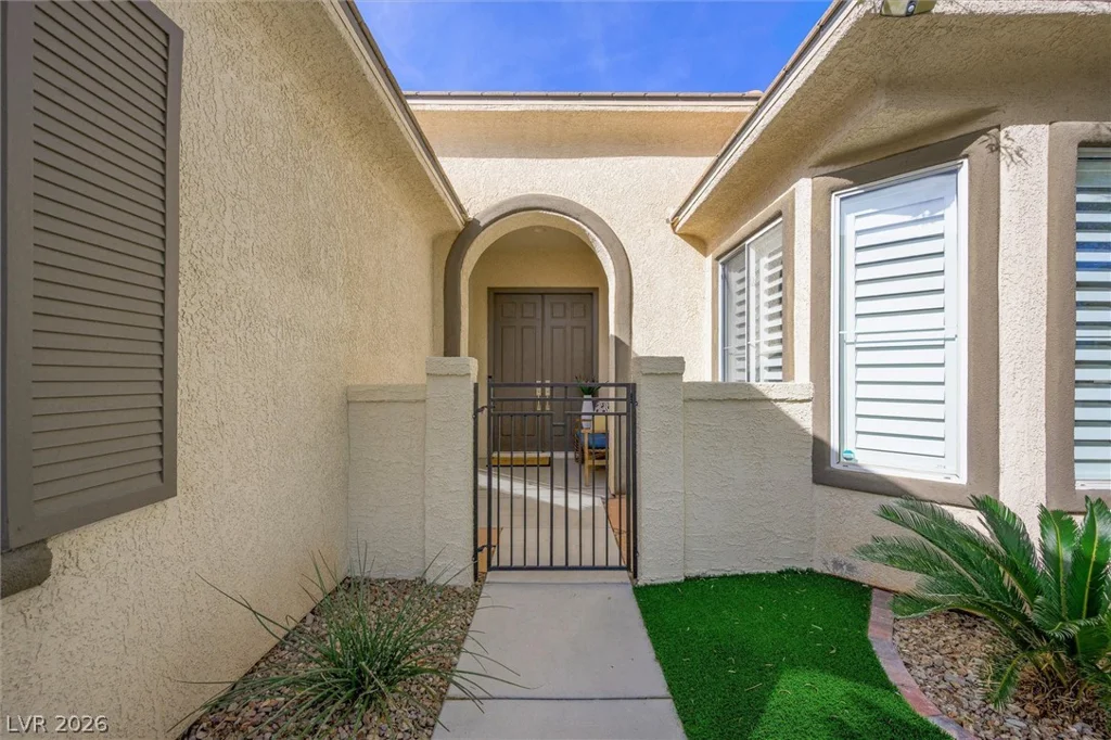 10232 Roma Madre, Las Vegas, NV 89135