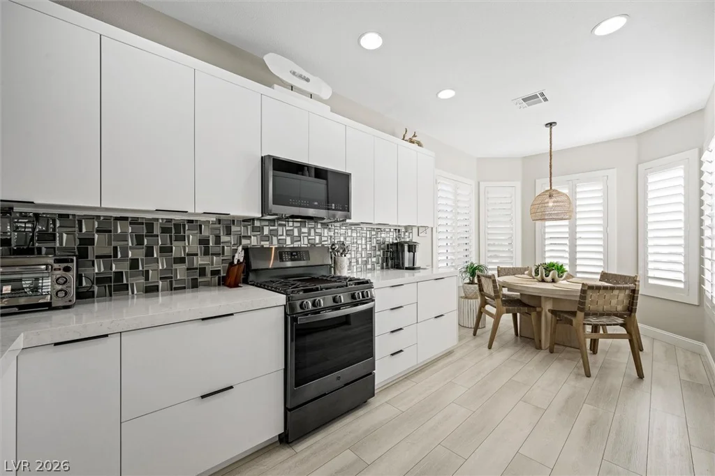 10232 Roma Madre, Las Vegas, NV 89135