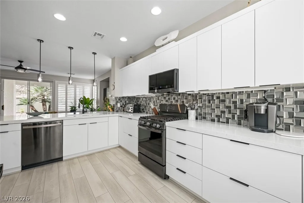 10232 Roma Madre, Las Vegas, NV 89135
