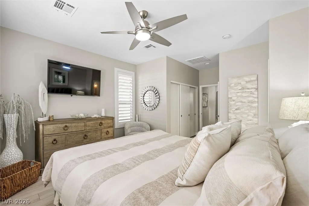 10232 Roma Madre, Las Vegas, NV 89135