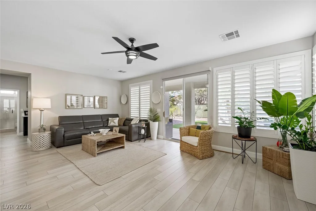 10232 Roma Madre, Las Vegas, NV 89135