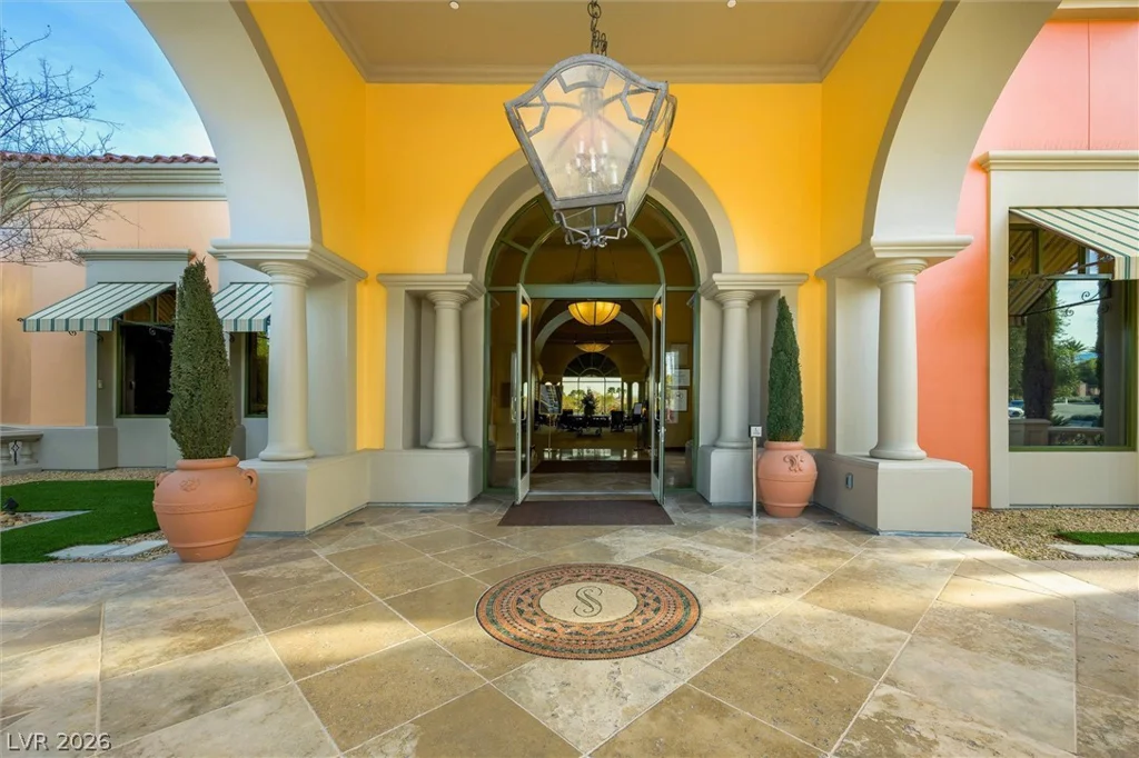 10232 Roma Madre, Las Vegas, NV 89135