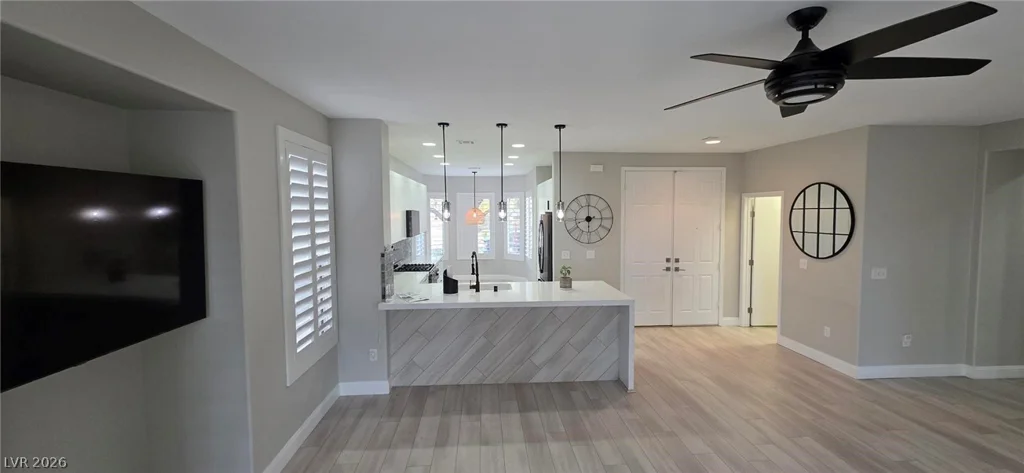 10232 Roma Madre, Las Vegas, NV 89135